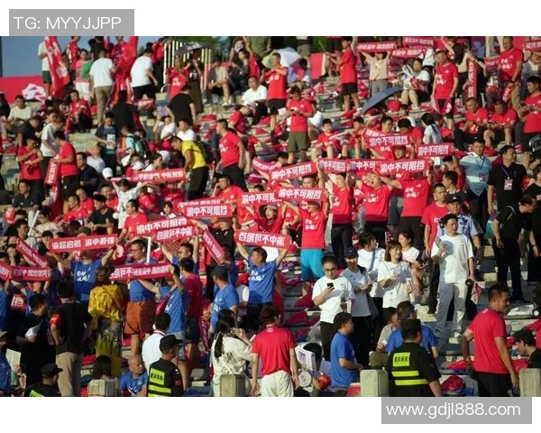 巴西足球明星中国行精彩纷呈球迷热情高涨共庆足球盛宴