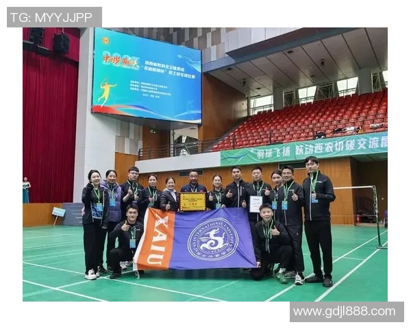 西安羽毛球队在城市联赛中以60分稳居积分榜首位，表现出色引人关注